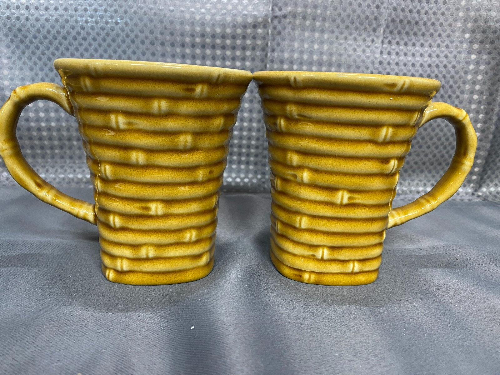 Kohl's "MONTEREY COLLECTION" ~ Set of 2 ~ Mugs ~ 4 1/2" Tall