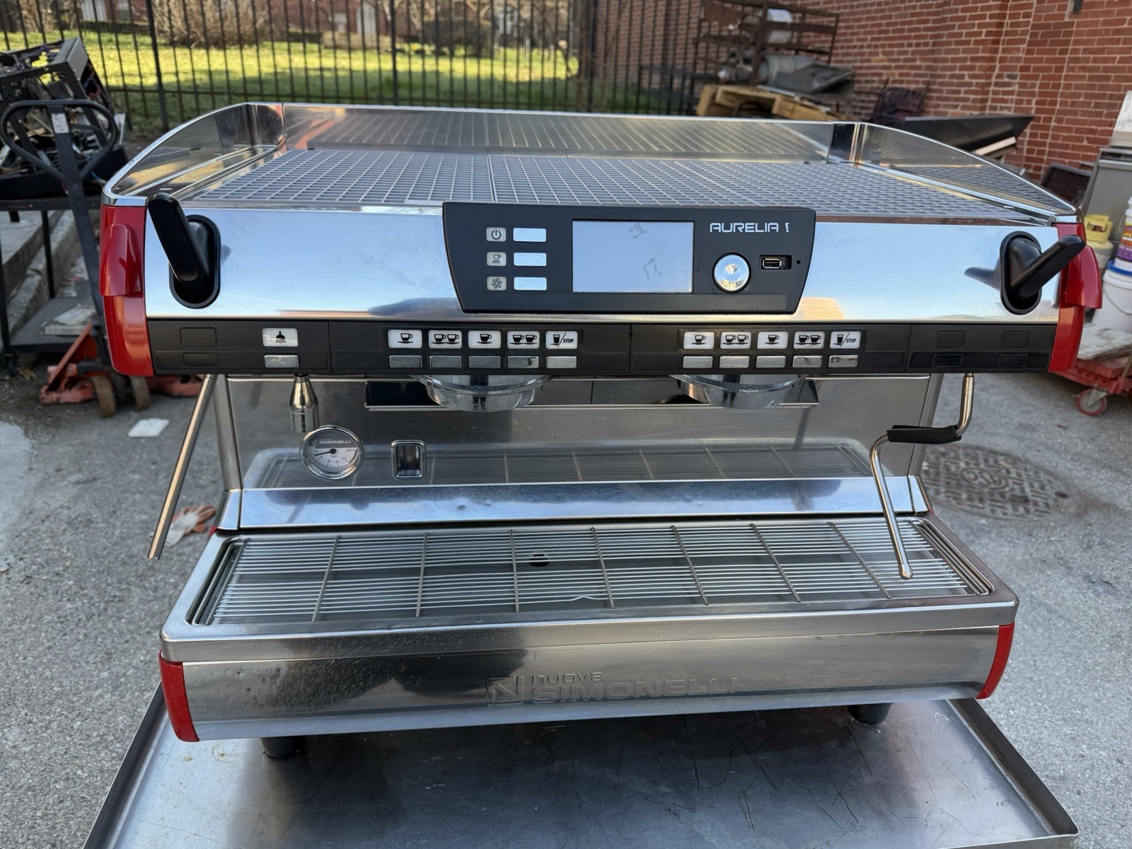 Nuova Simonelli Aurelia 2, Digit Espresso Machine. Please Read Description