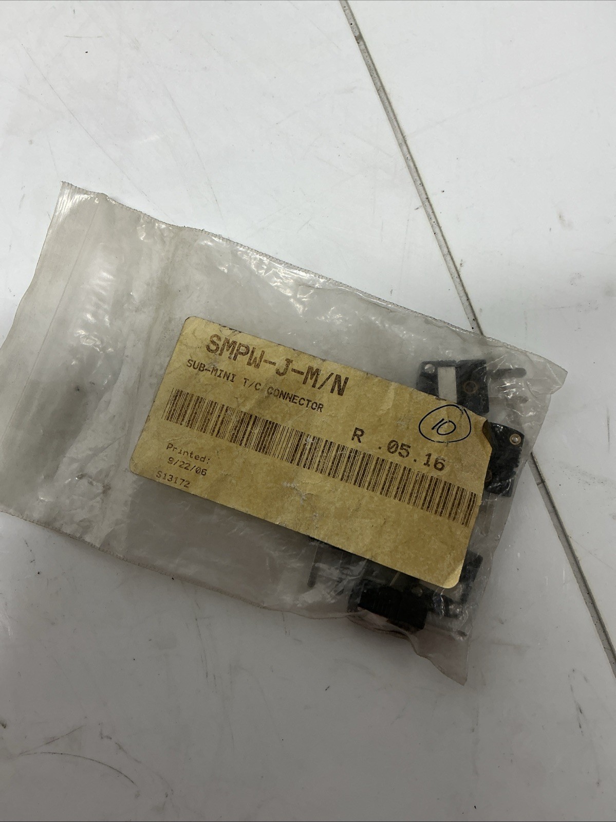 Bag Of 9 Omega Engineering SMPW-J-M/N Sub-Mini T/C Connector. Y-087