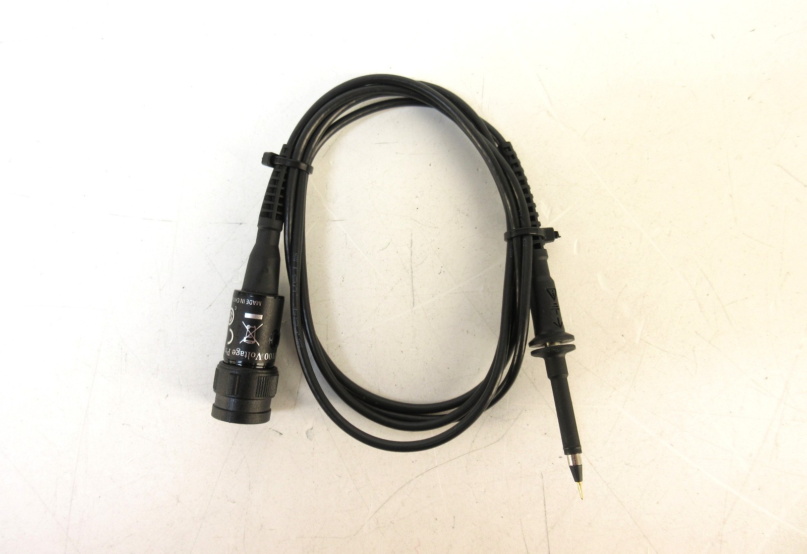 Tektronix TPP0100 100 MHz, 10X, 1M ohms/13pF Passive Voltage Probe