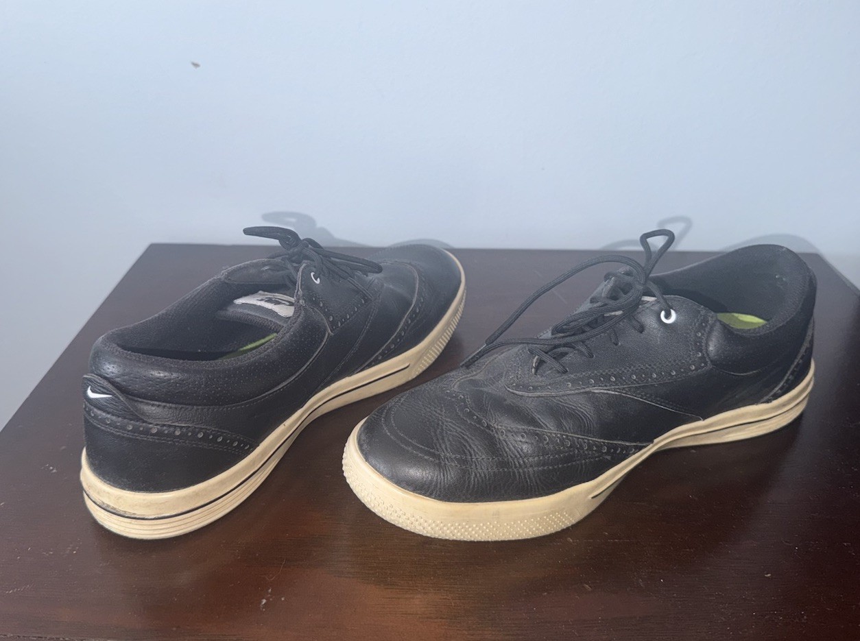 Size 10- Nike Brogue Golf Shoes