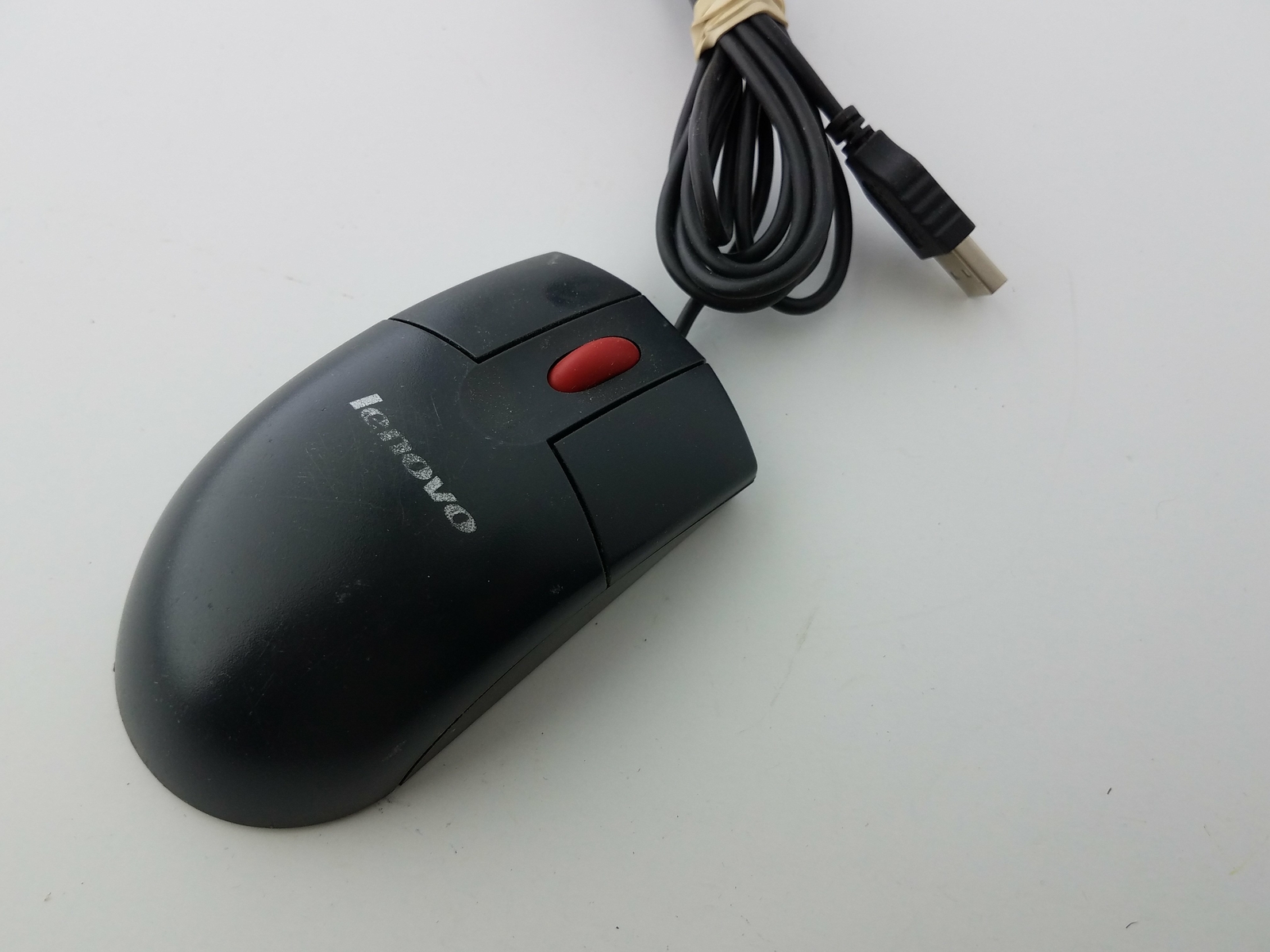 Lenovo M-UAE119 USB Wired Scroll Mouse Black   M-UAE119 M-UAE119