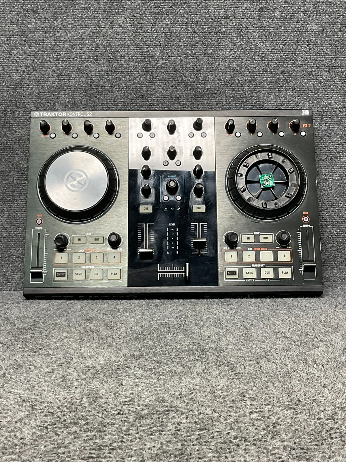 Native Instruments Traktor Kontrol S2 MK2 DJ Controller Black Used