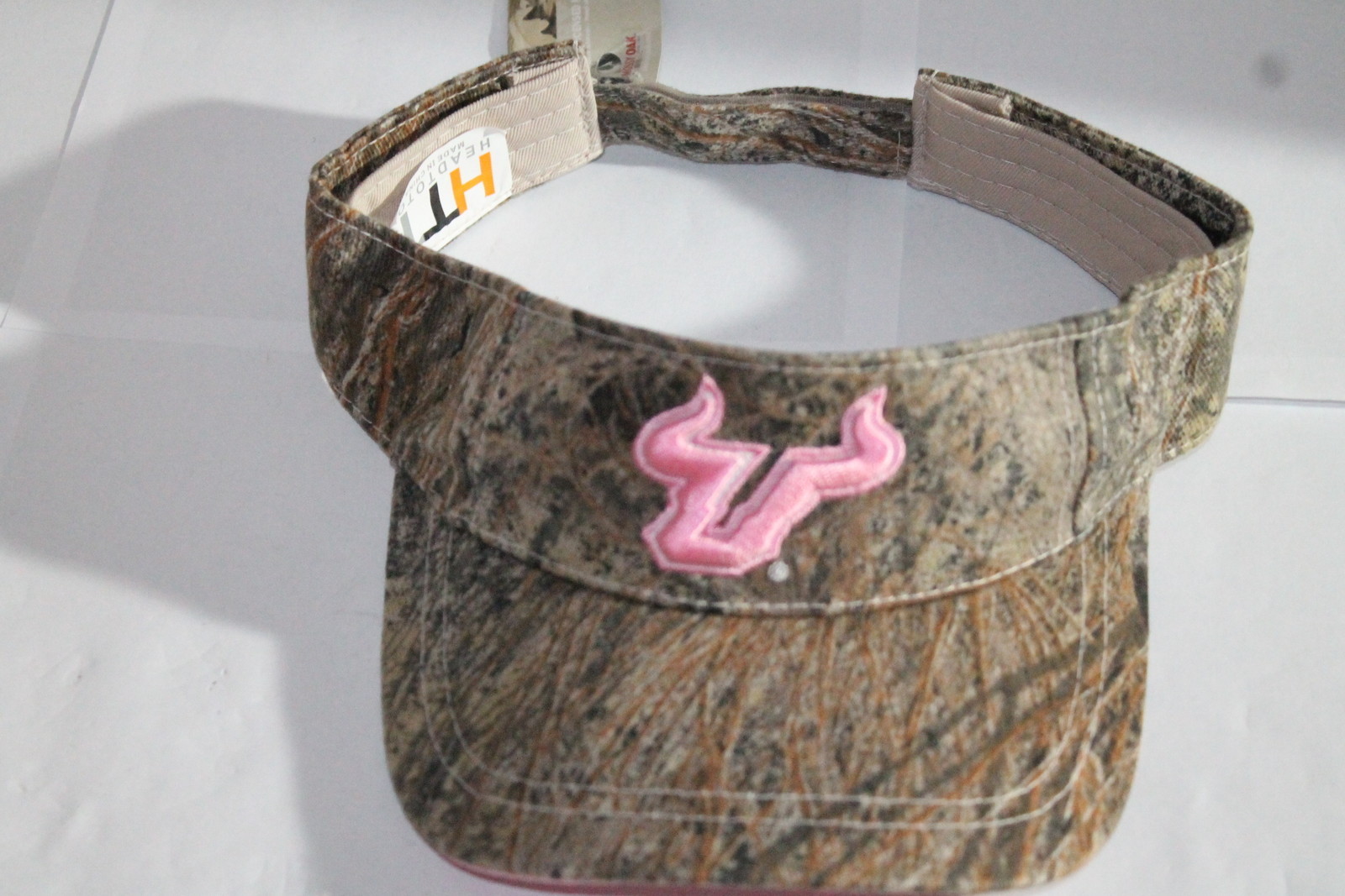 USF BULLS WOMANS EMBROIDERED  SUN VISOR CAMO  MOSSY OAK NWT