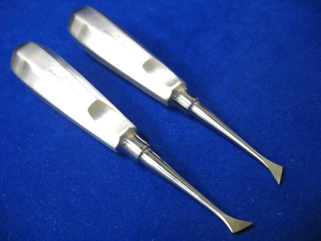 2 FRENCH STEEL AUTOCLAVABLE APICAL ROOT DENTAL CRANE ELEVATORS DEL 44 +DEL 45