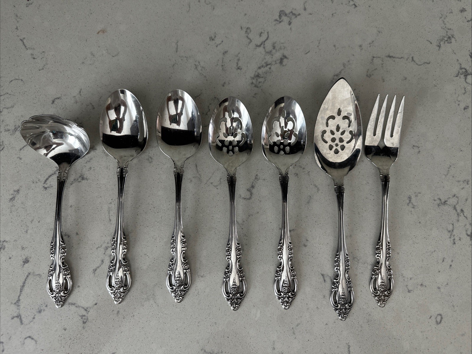 Oneida BRAHMS Community Stainless Flatware & Serving/Hostess 88 Pieces