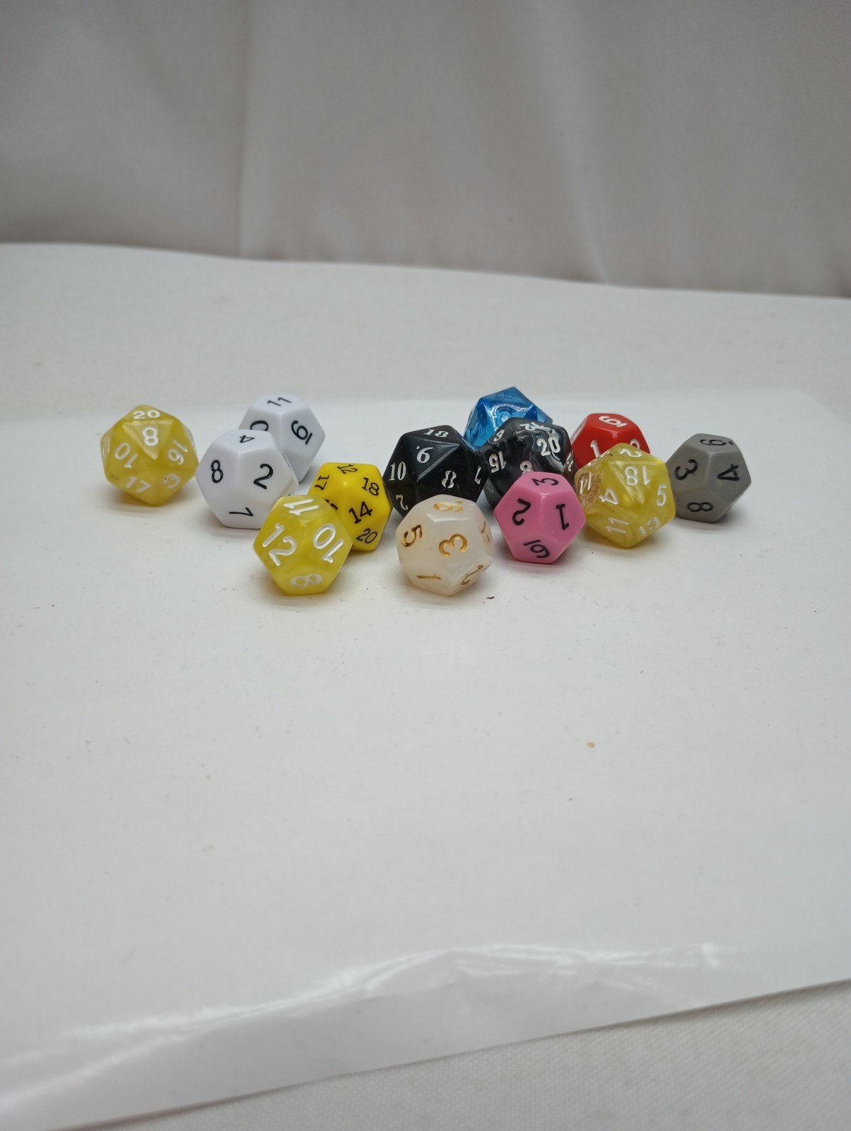 dungeons and dragons 13 Dice Lot