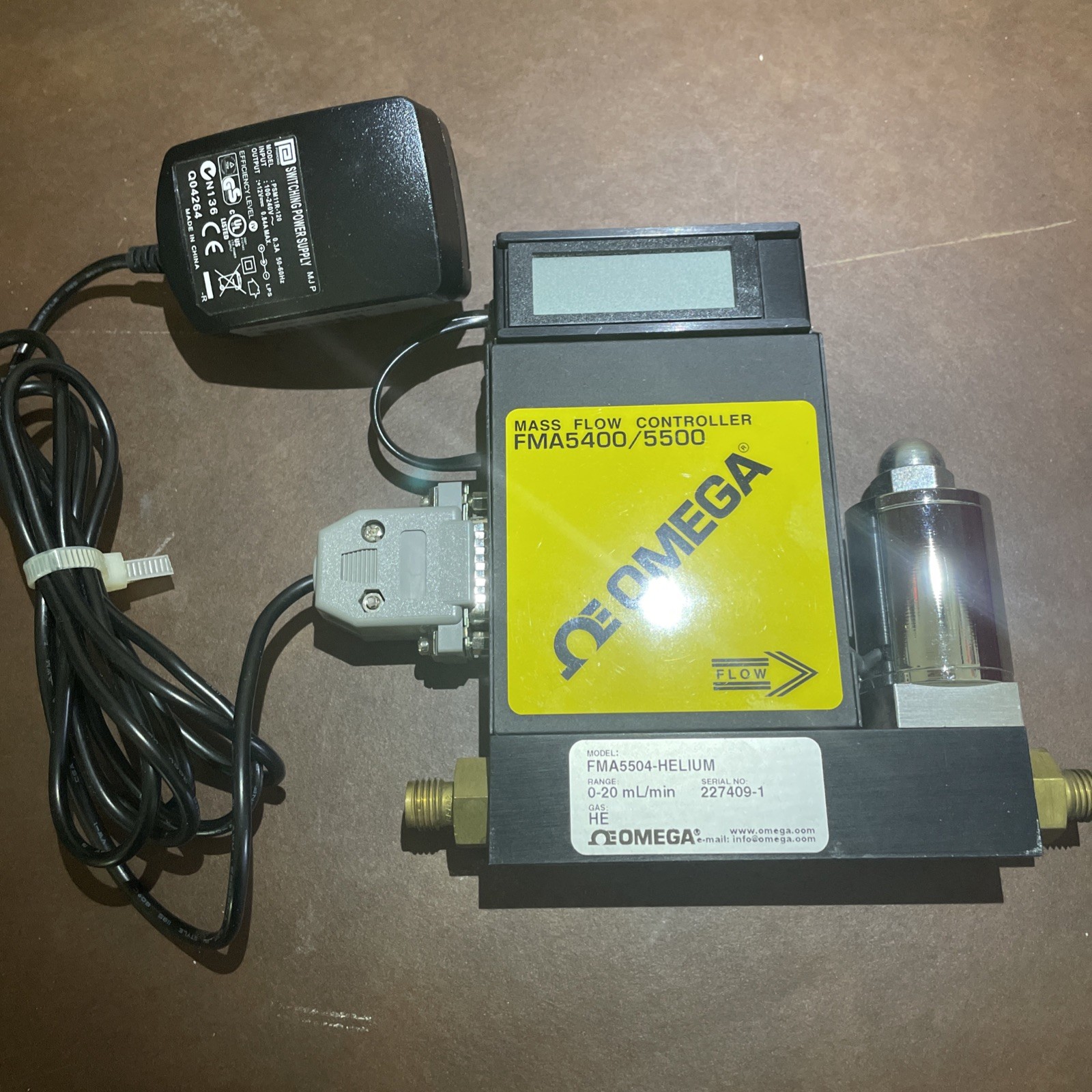 OMEGA MASS FLOW CONTROLLER FMA5400/5500 FMA5504-HELIUM (shipping included)