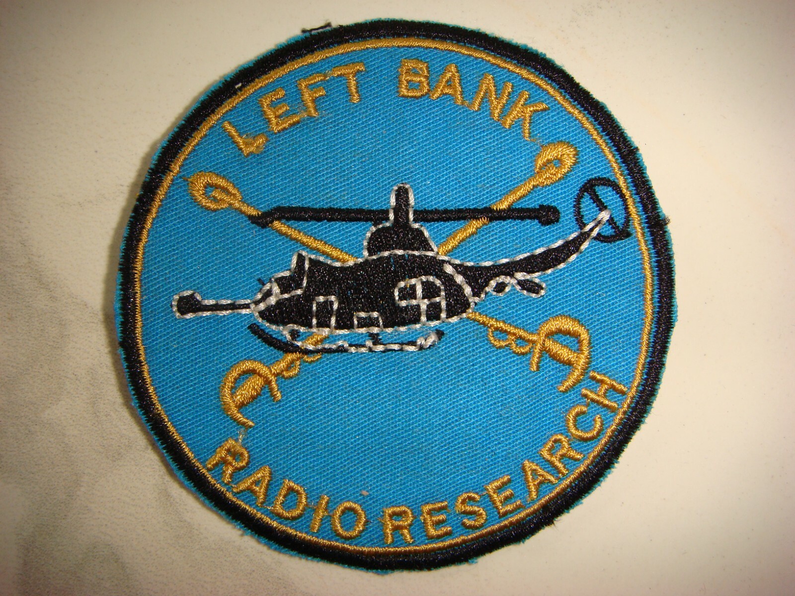 US 371st RADIO RESEARCH " LEFT BANK ", VIETNAM WAR PATCH