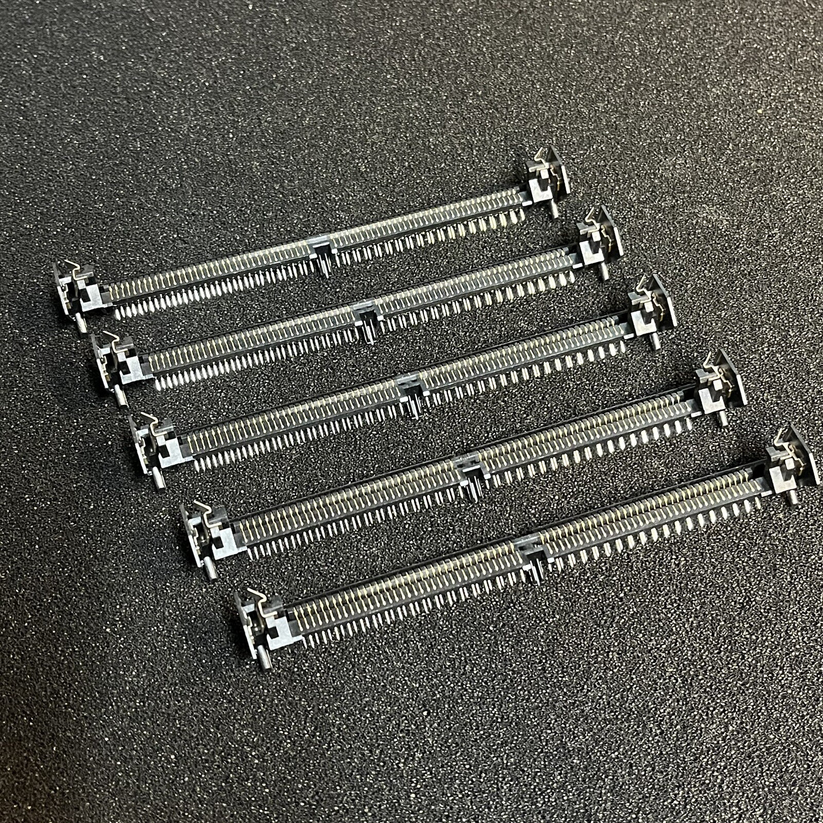 (5pcs) AMP 72 Pin EDO SIMM Memory Socket 40 Degree Angle NOS