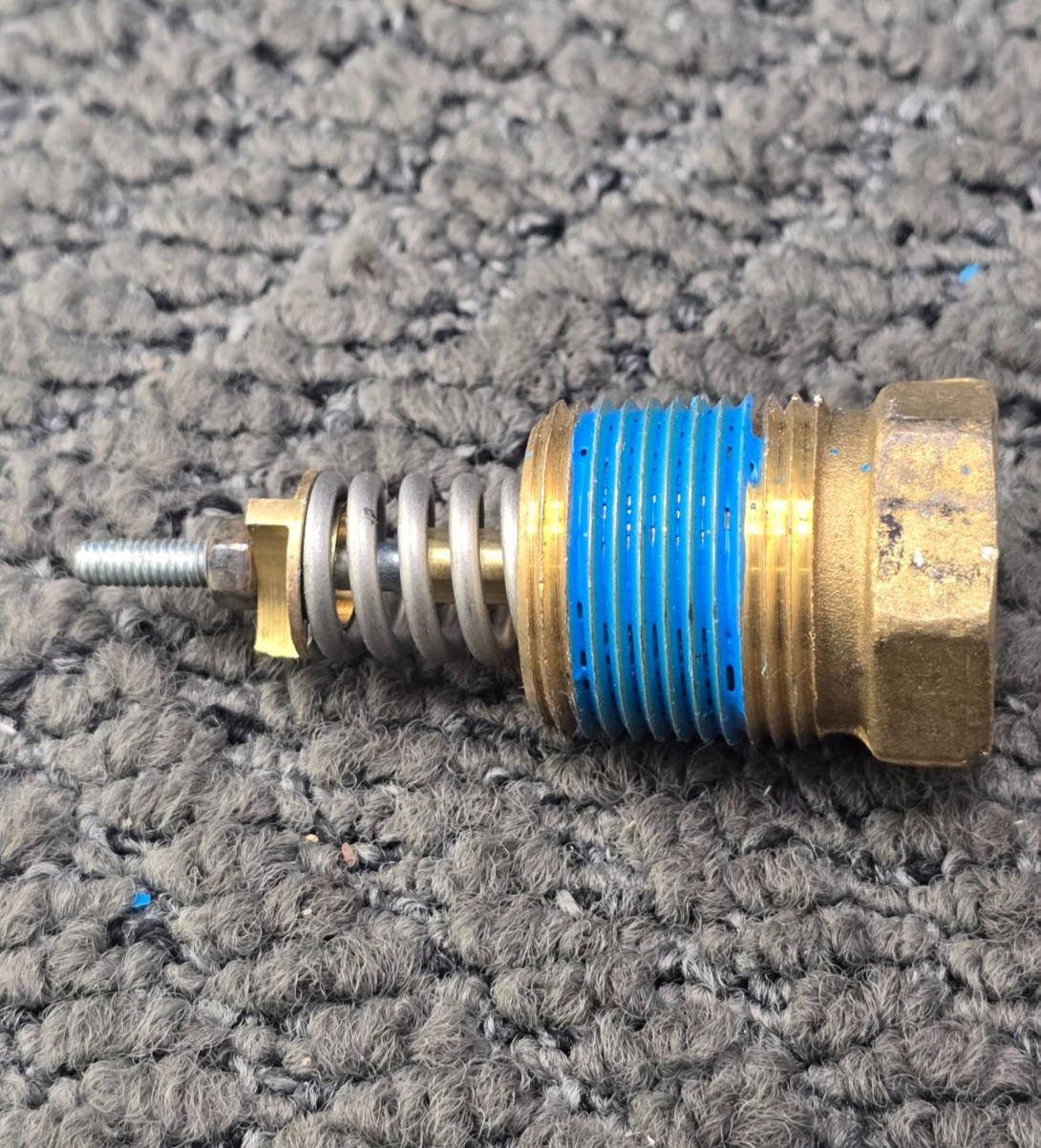 Cavagna 660248 3/4" MNPT DOT Forklift Internal Pressure Relief Valve 375 PSI