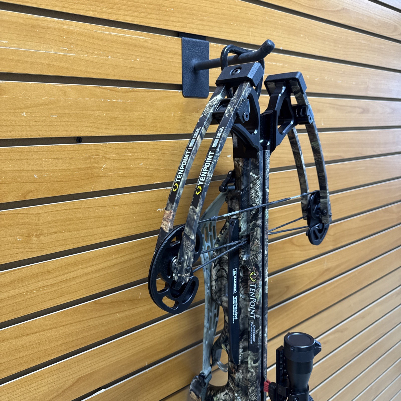 Item 3654 - Tenpoint Crossbows - Turbo M1