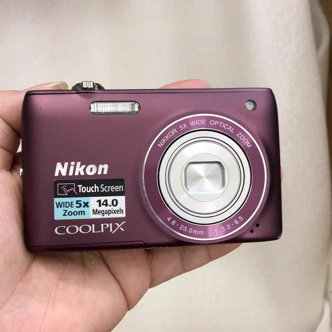 Nikon COOLPIX S4100 Digital Camera with 14.0 MP 5X Optical Zoom Lens