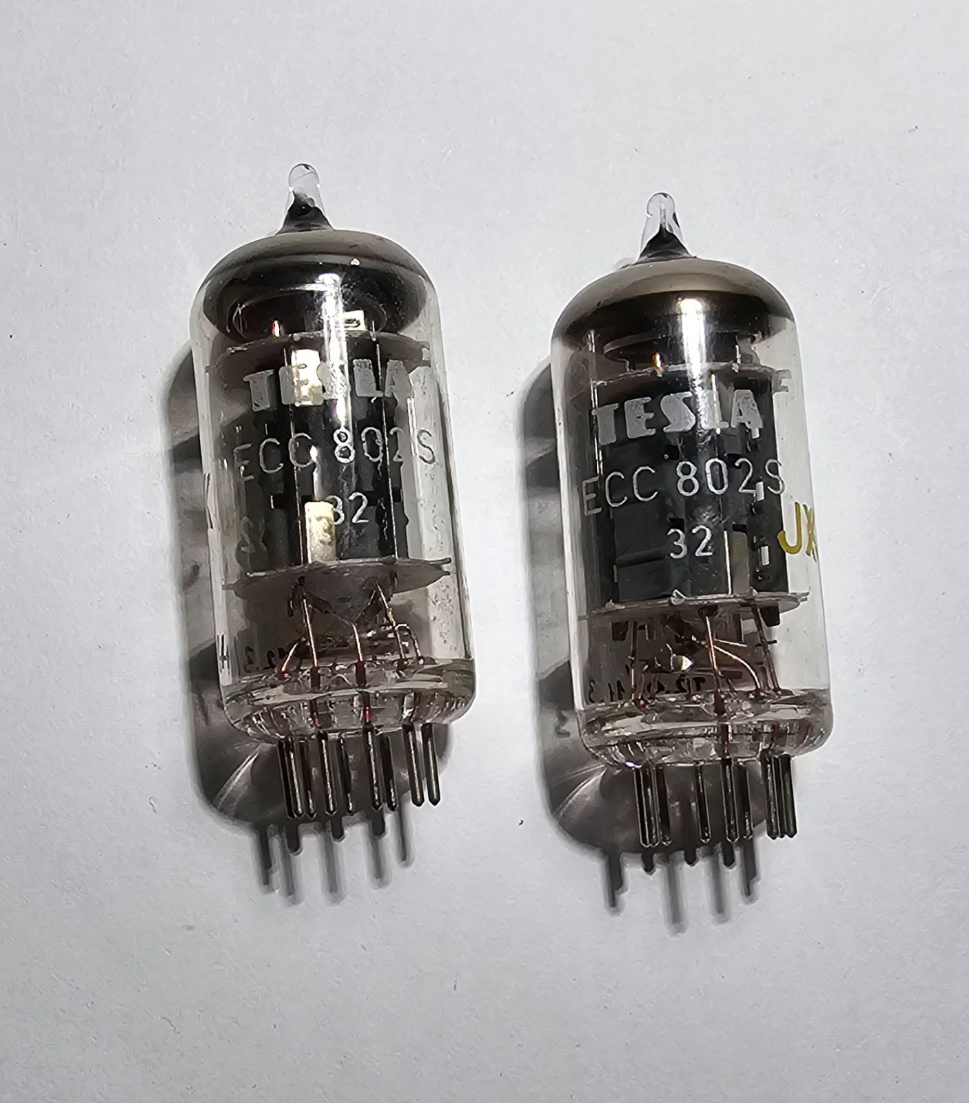2 x ECC802S Tesla tubes NOS tested strong ecc82 12au7 b329 cv4003 6189