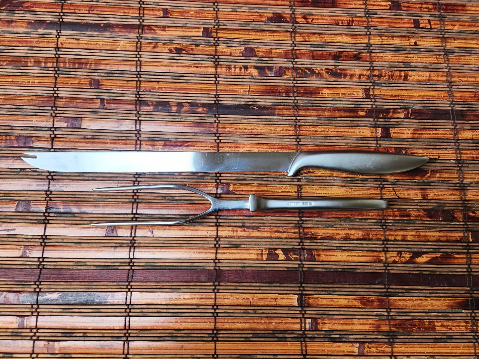 GERBER LEGENDARY BLADES - SNICKERSNEE KNIFE and RON FORK CARVING SET - SHARP!!!