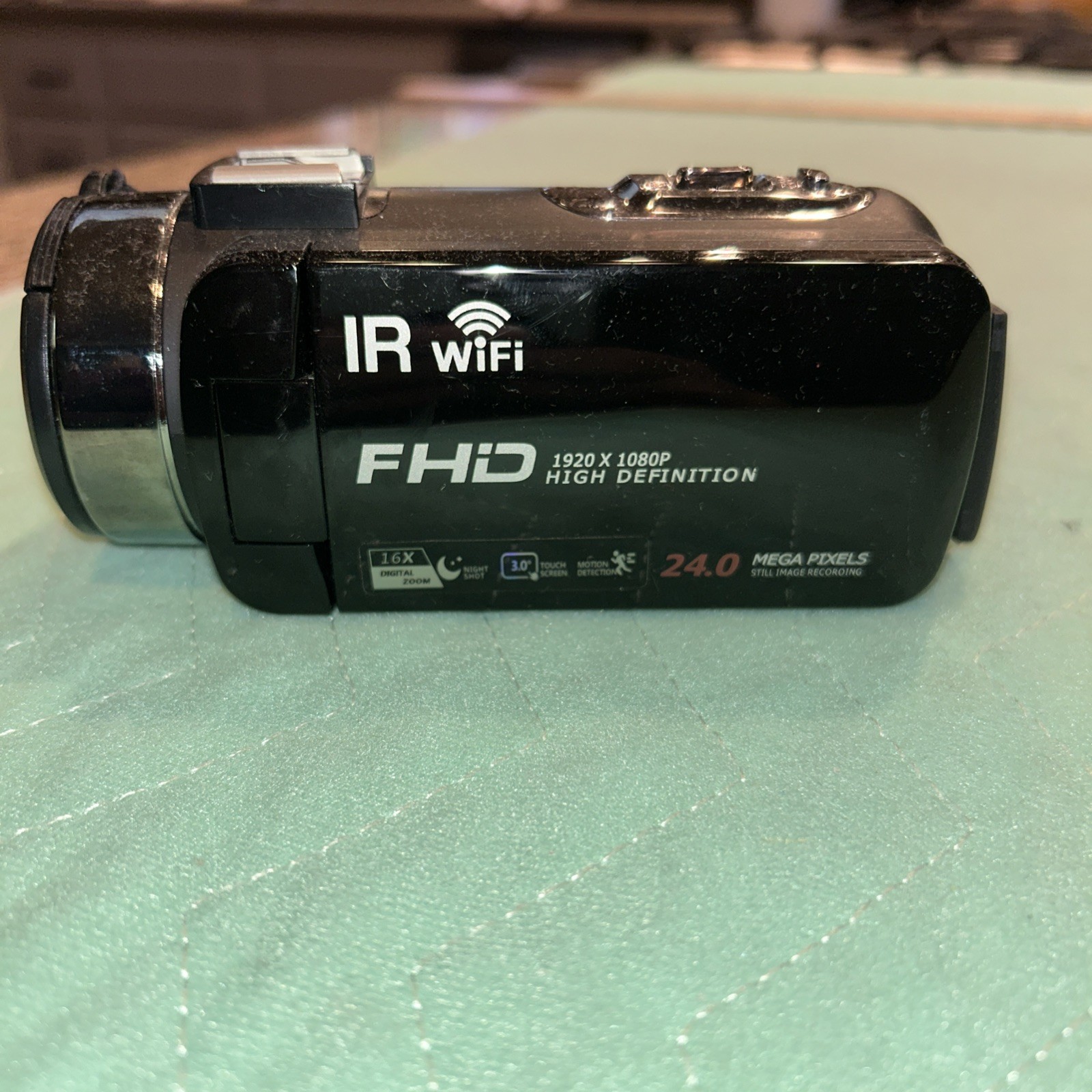 IR WiFi FHD 1920 X 1080p High Definition 24 Megapixels Digital Video Camera