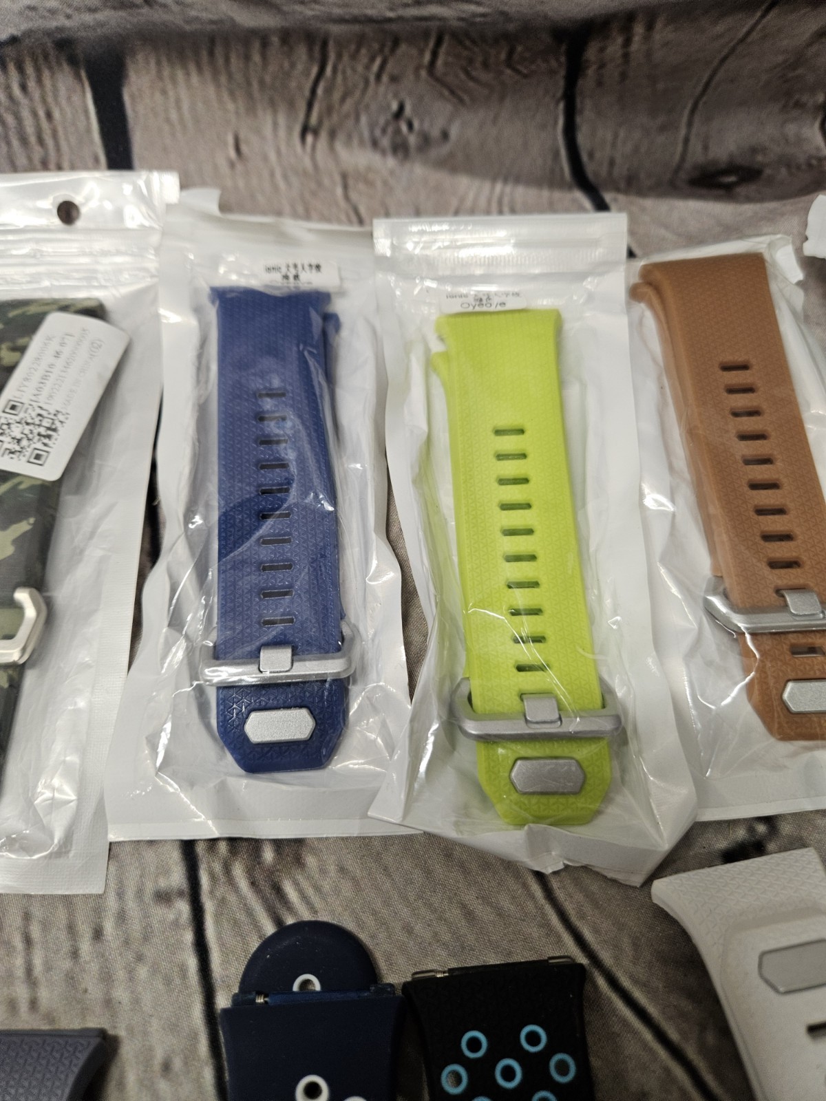 fitbit ionic Watch Band And Charger Bundle