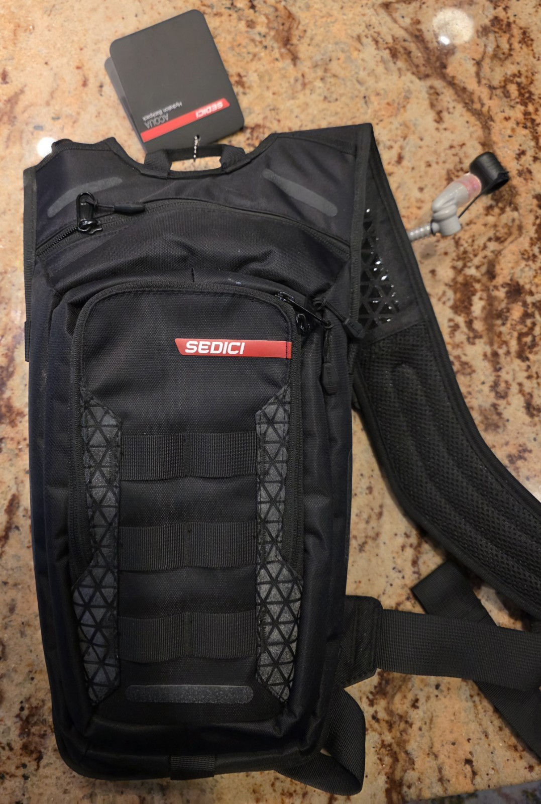 BRAND NEW TAGS Sedici Acqua Hydration Backpack Black HIKING BIKING RIDING