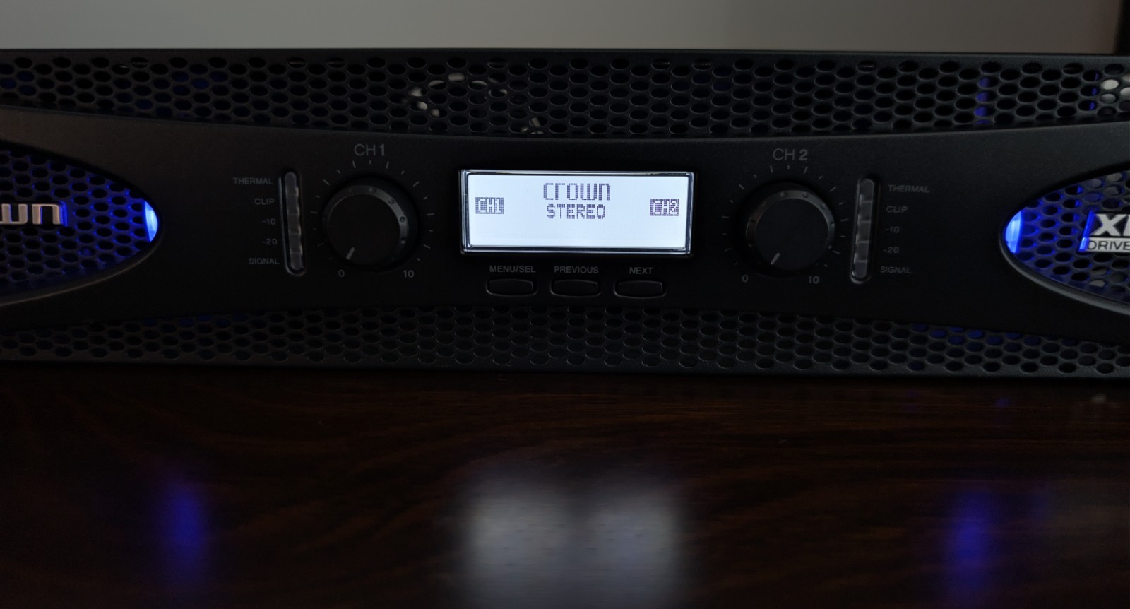 Crown XLS1502 2-Channel 525 Watt Amp Power Amplifier - Tested & Working!