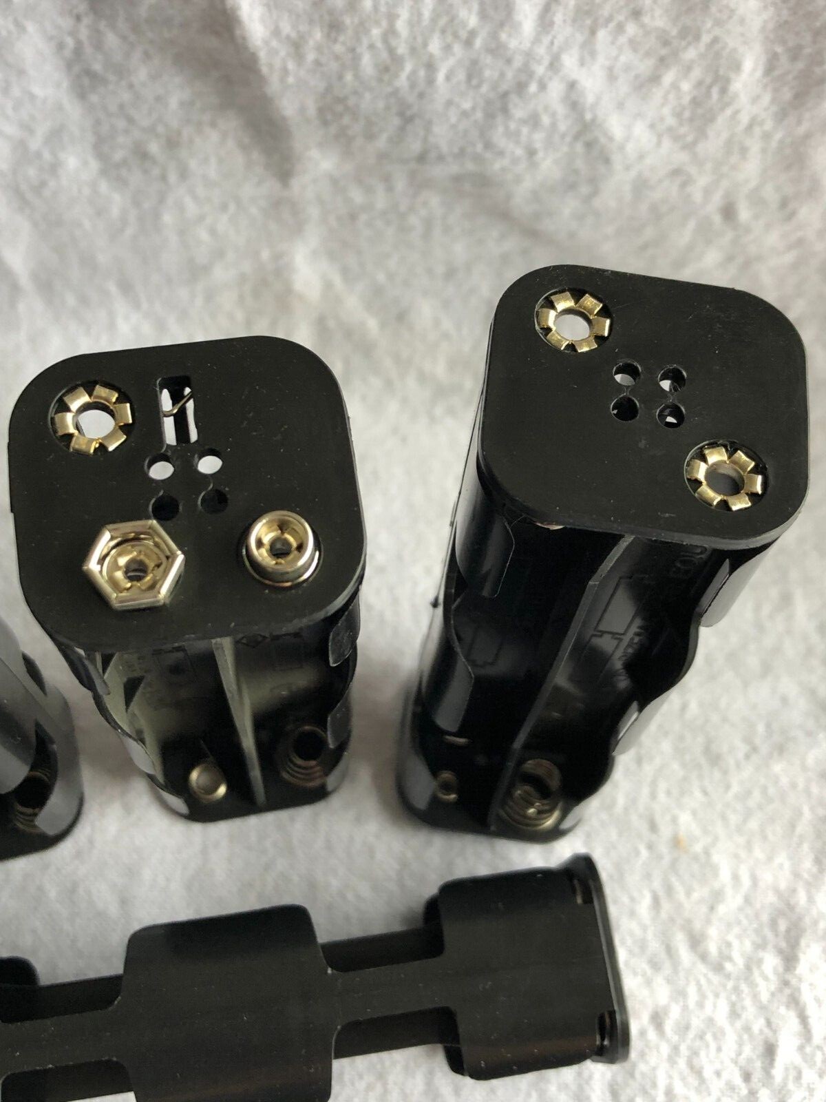 5 Battery cell holders for 8 AA batteries with 9 volt snap terminal