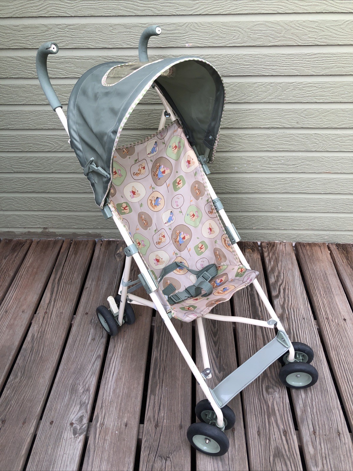 Vintage Disney Winnie The Pooh Childs Toddler Umbrella Stroller DOREL Mfg.