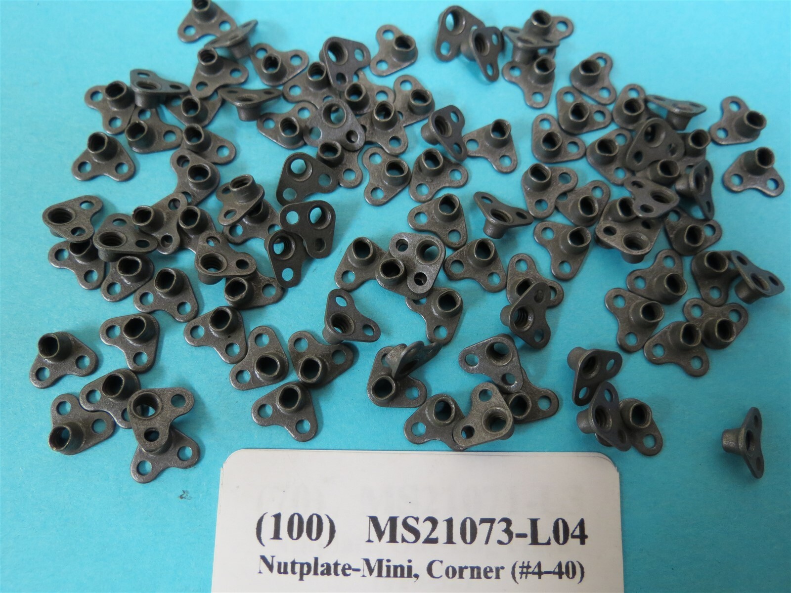 #4-40 Corner Mini Nutplate Military Standards MS21073L04 Aircraft (100)