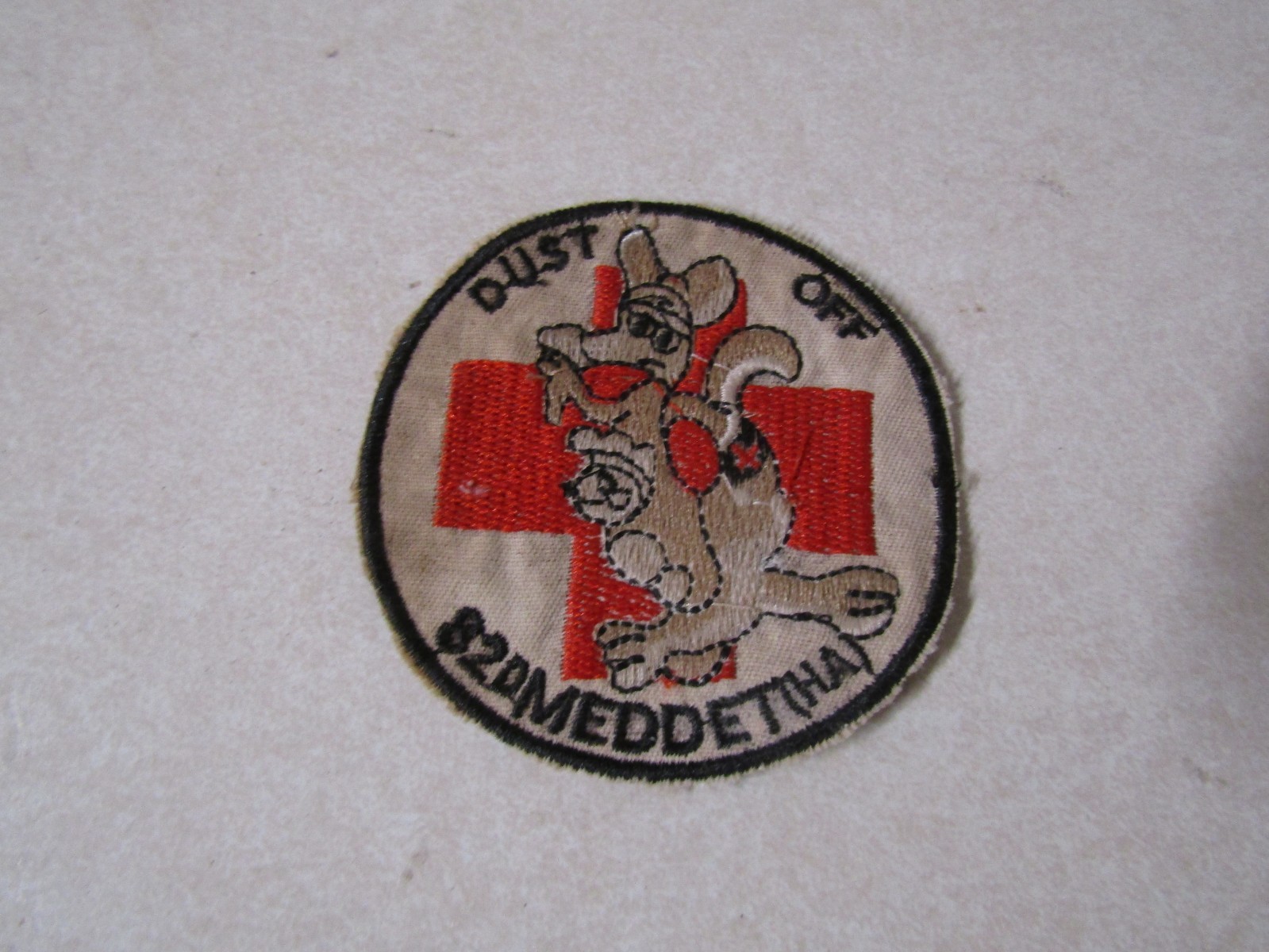MILITARY PATCH OLD VIETNAM ERA 82ND MEDICAL DETACHMENT DUST OFF
