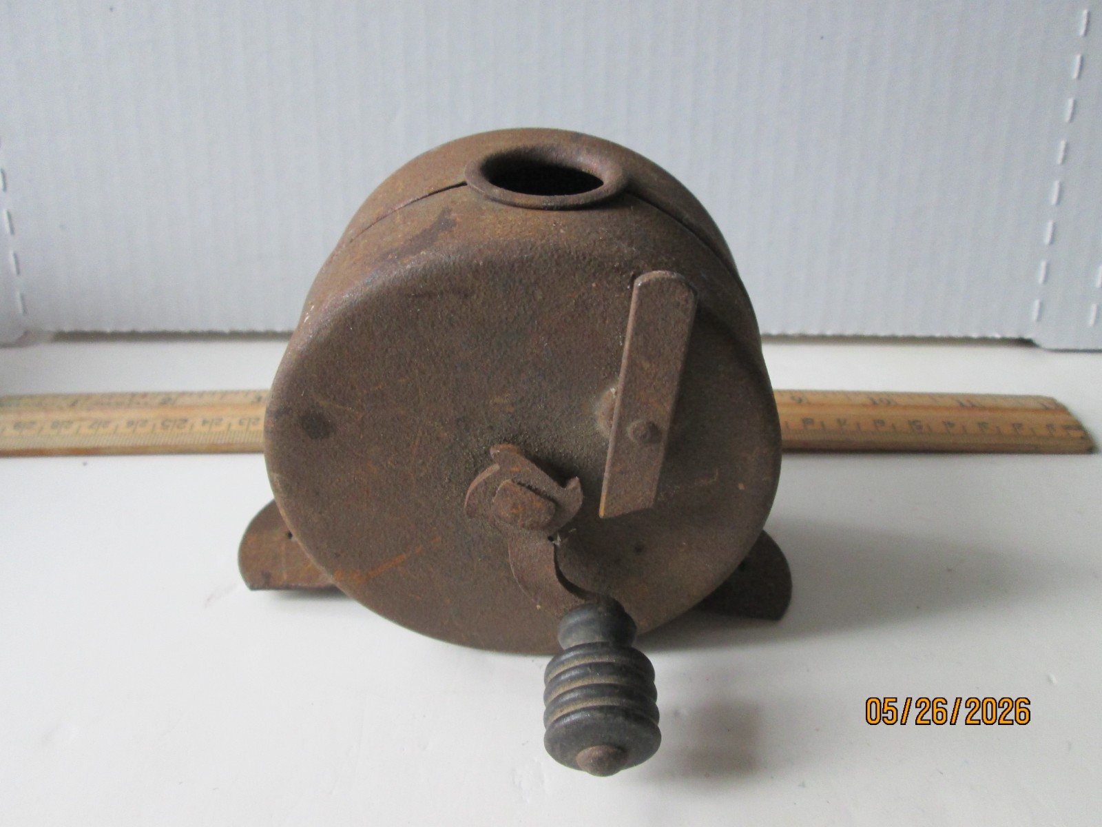 ANTIQUE CORD LINE SPOOL