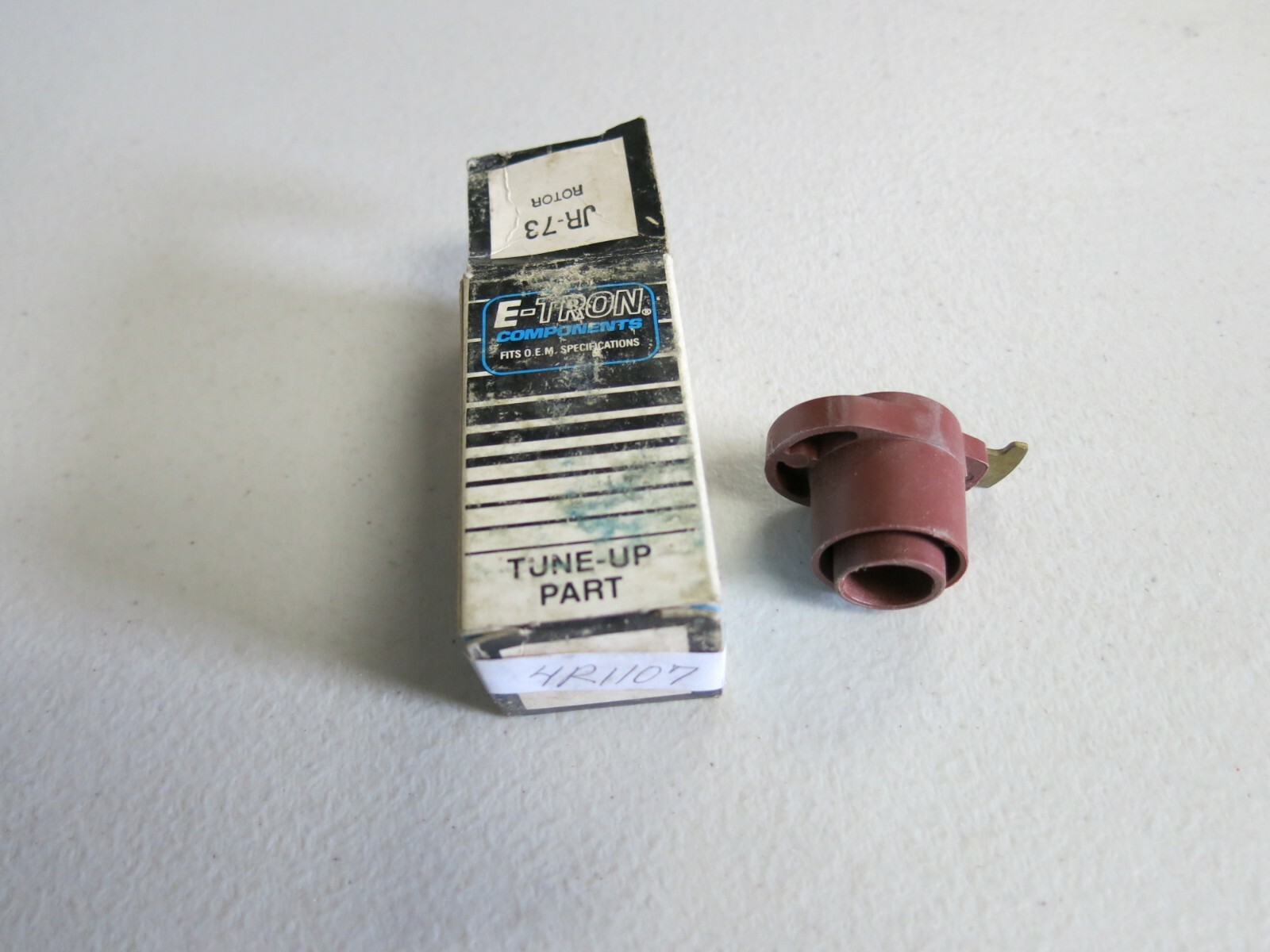 ETRON Distributor Rotor Standard JR-73 4R1107 (Toyota 1965-76)