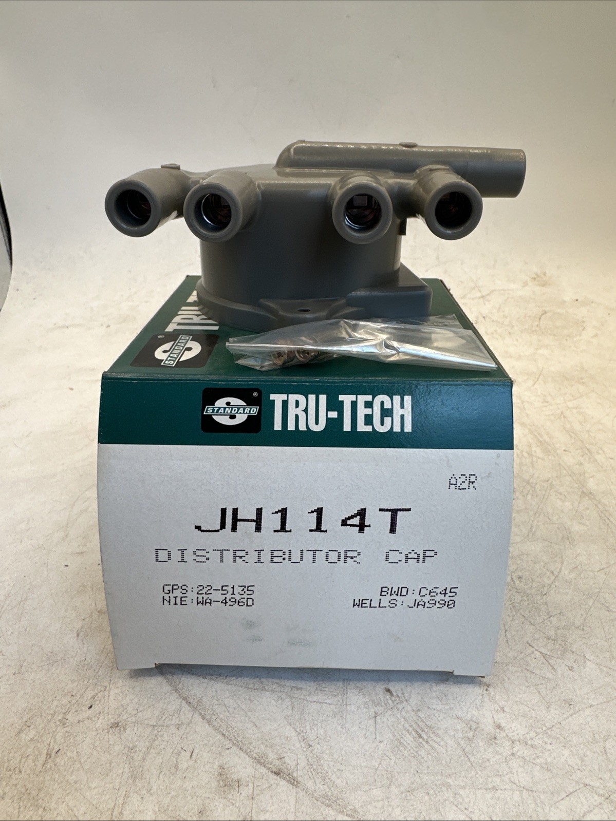 Standard  Trutech JH114T. Distributor Cap! Free Shipping!