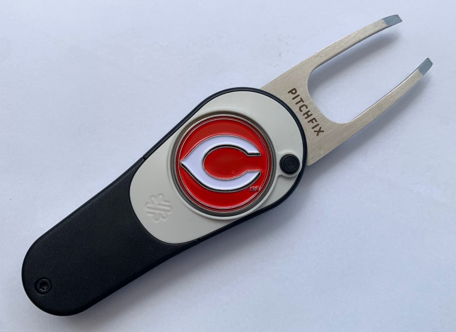 Cincinnati Reds Pitchfix Icon Switchblade Golf Ball Marker Divot Tool New
