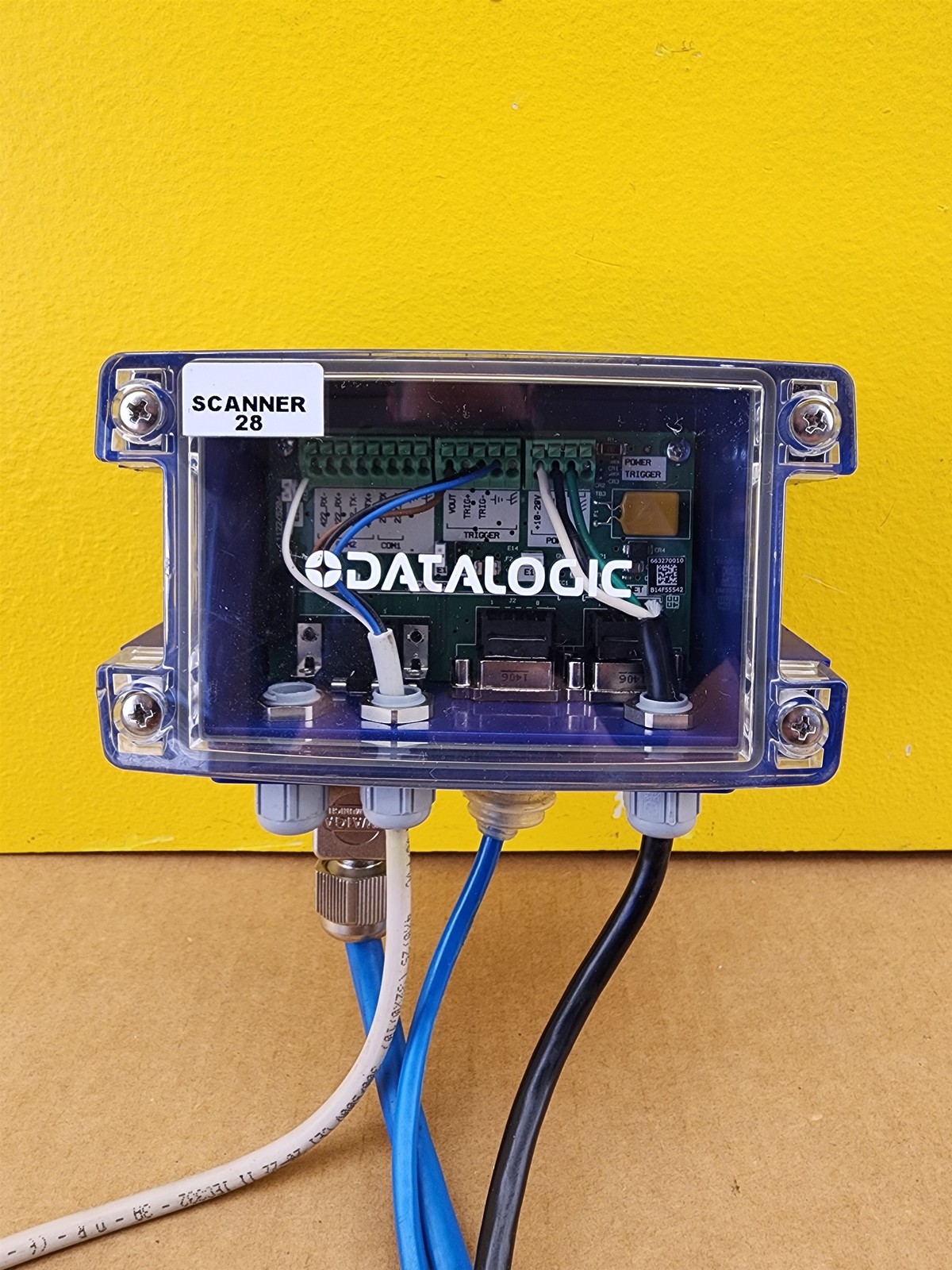 Datalogic Accu-Sort 1000067753 Industrial Laser Scanner w/ Base/Interface/Sensor