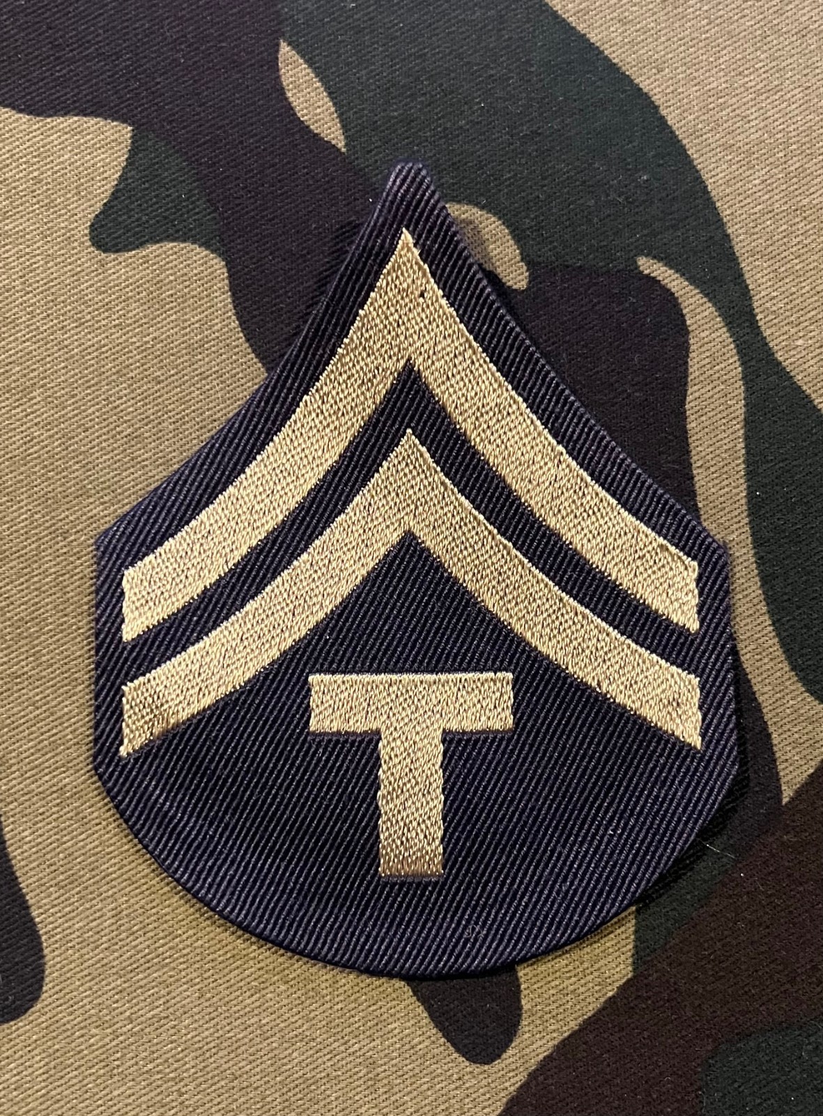 WWII US ARMY TECHNICAN 5TH GRADE CHEVRON; TAN ON BLUE