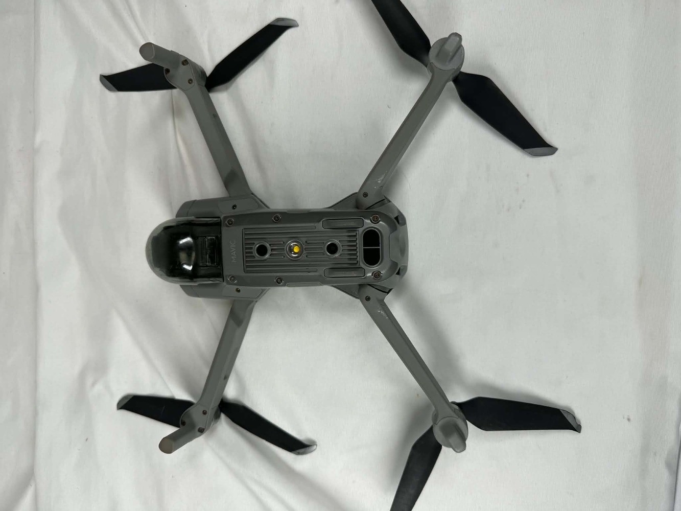 DJI Mavic Air 2 4K Camera Drone w/ Controller & 2 Batteries TS 363012