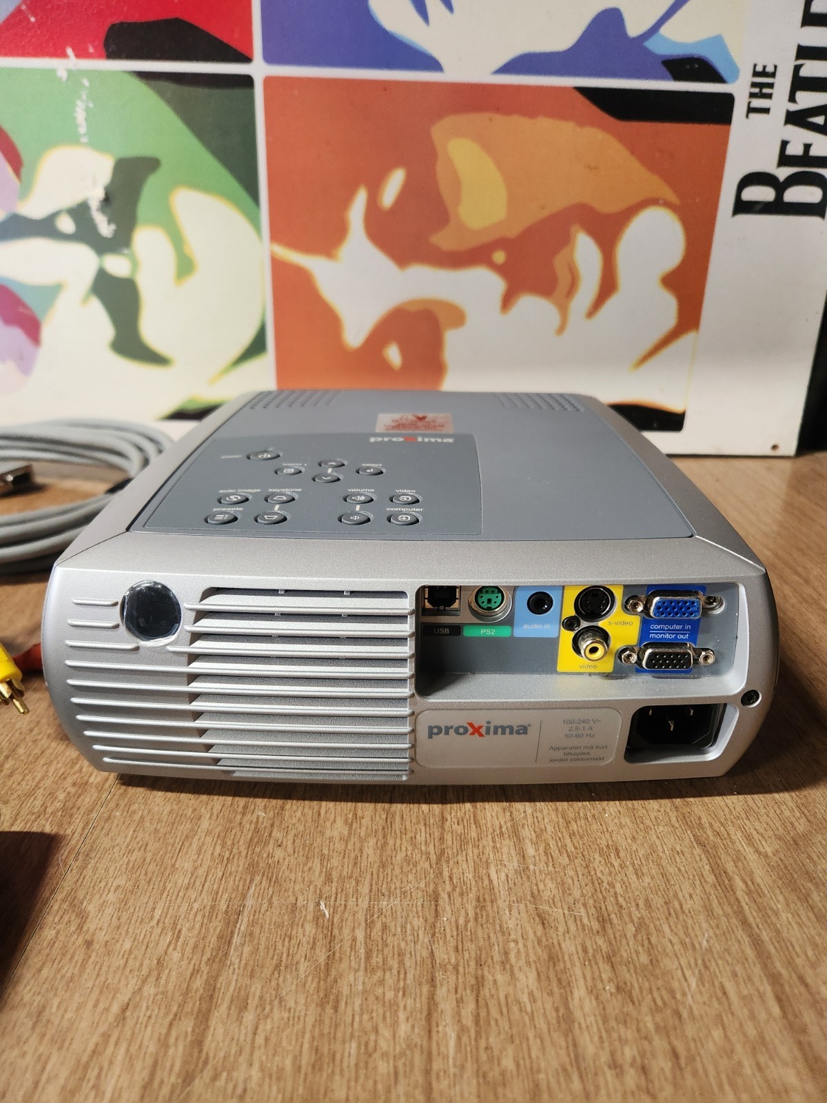 Proxima DP2000x XGA Portable Projector W/Remote ,Cables & Manual Tested Working