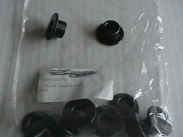 GENUINE YAMAHA MAIN STAND COLLAR BUSH 5DS-F7113-01 YP125 YP150 YP180 SKYLINER