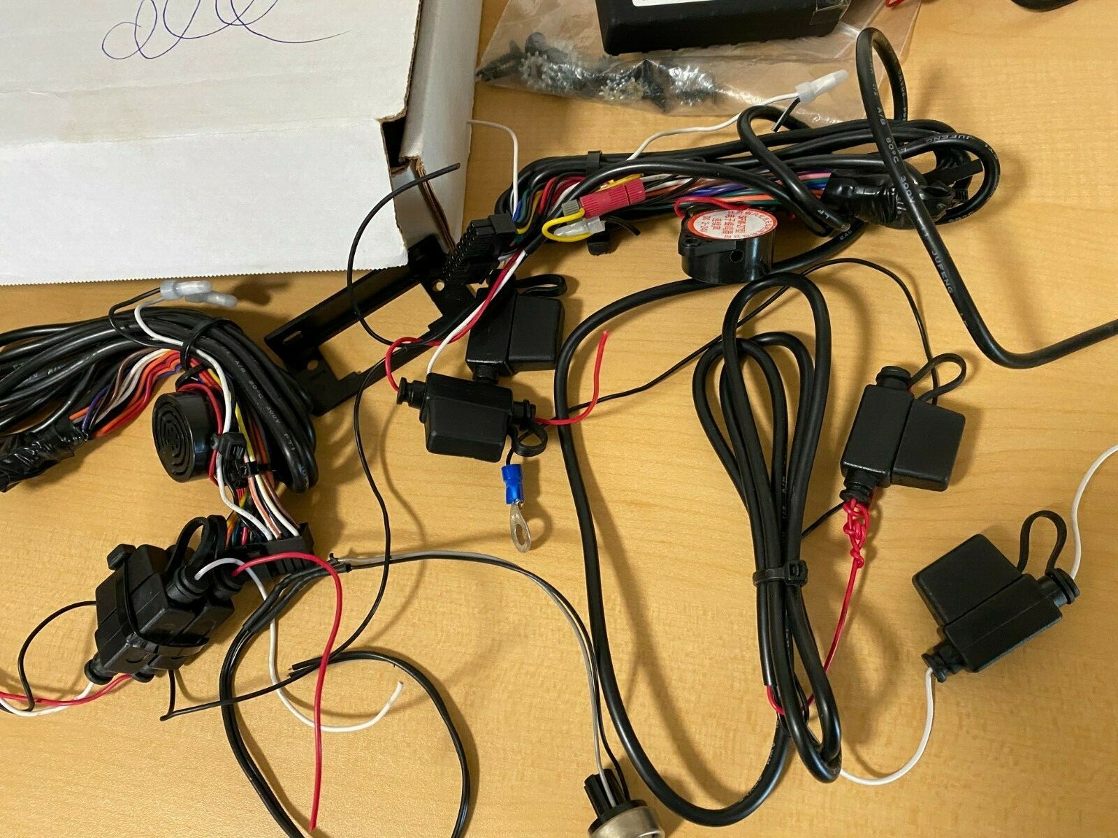 GPS Tracker Tracking Module LMU2630LV & Accessories - Used