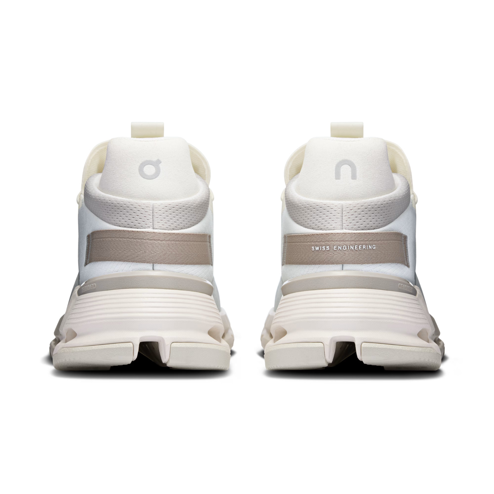 On Women's Cloudnova 2 Authentic