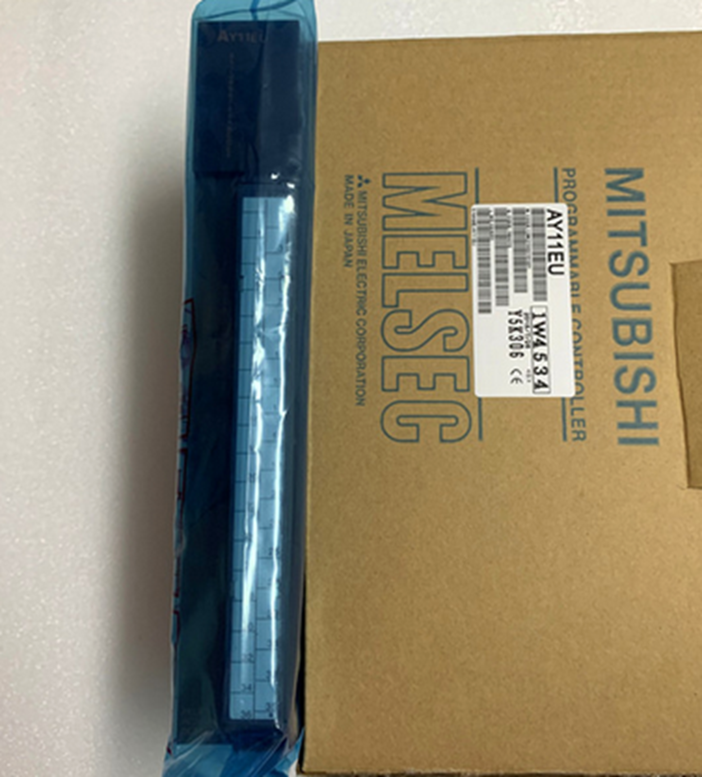 NEW Mitsubishi AY11EU OUTPUT RELAY