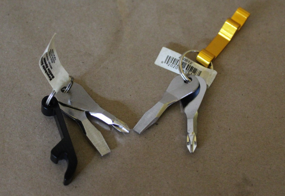 MAXCRAFT 60512 KEYCHAIN SCREWDRIVER / BOTTLE OPENER