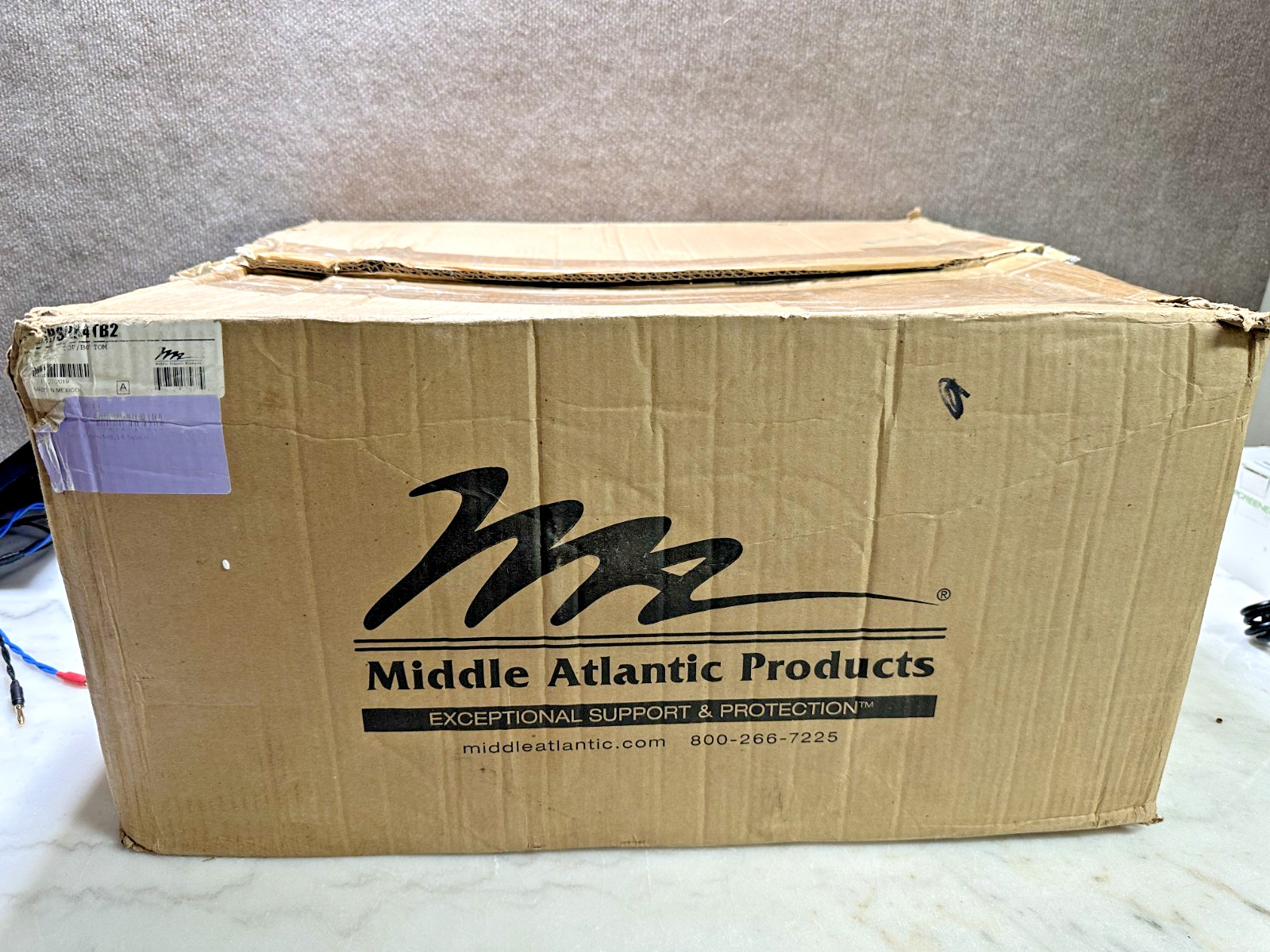 Middle Atlantic BXSRSRX4TB2 Slide Out Rotating Rack (NEW)
