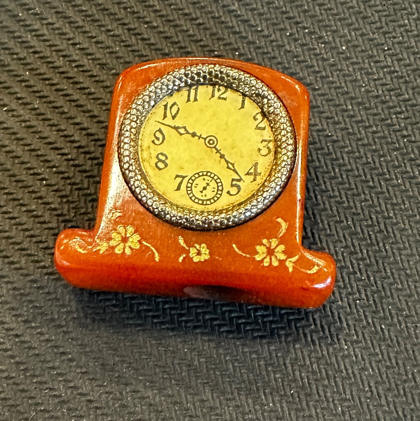 Vintage Butterscotch Color Bakelite Clock Pencil Sharpener, Klebes u.Co Germany