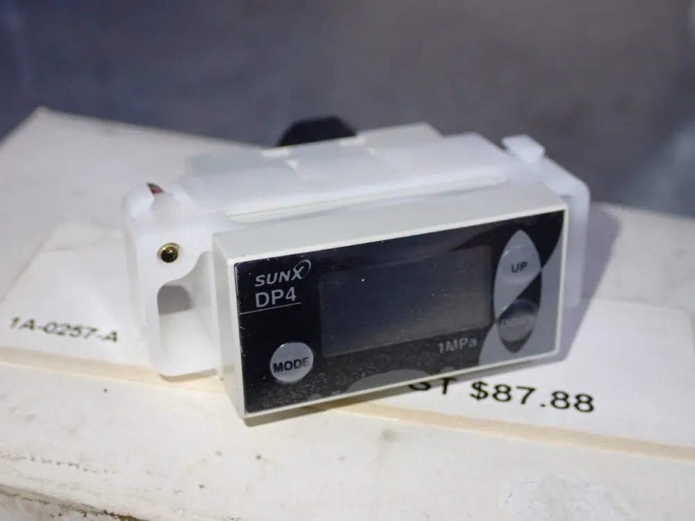 SUNX DP4-52ZP PRESSURE SWITCH  12250270267