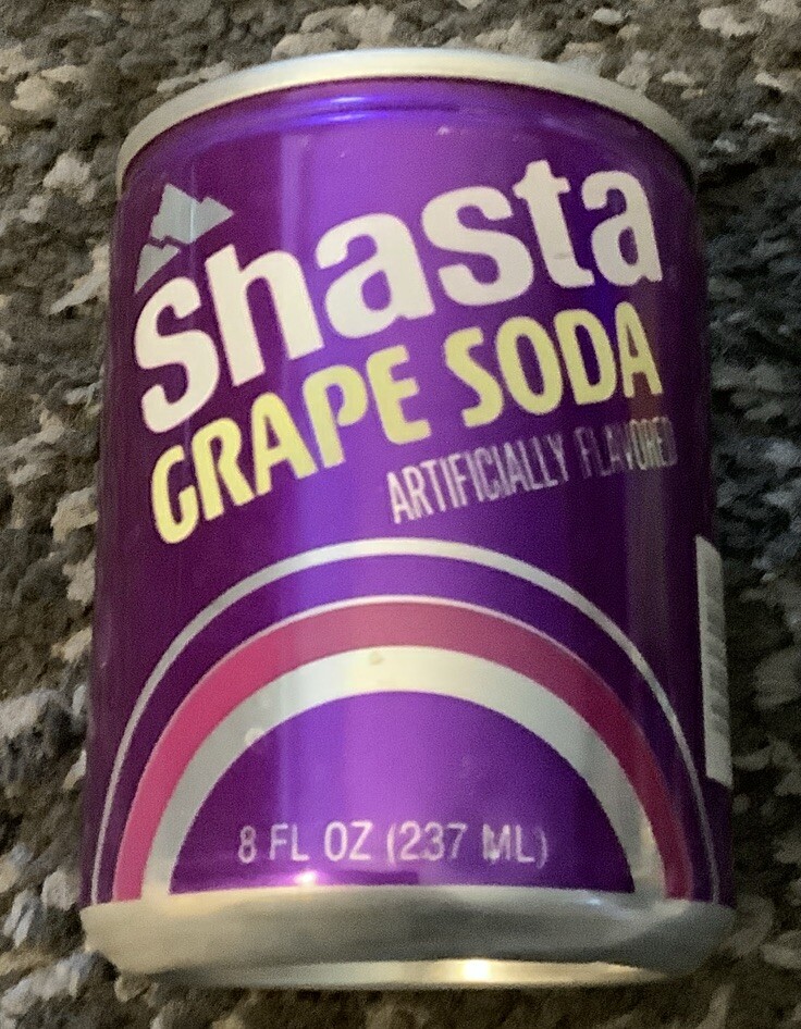 SHASTA GRAPE STAY TAB 8OZ/237 ML SODA CAN HAYWARD CALIFORNIA