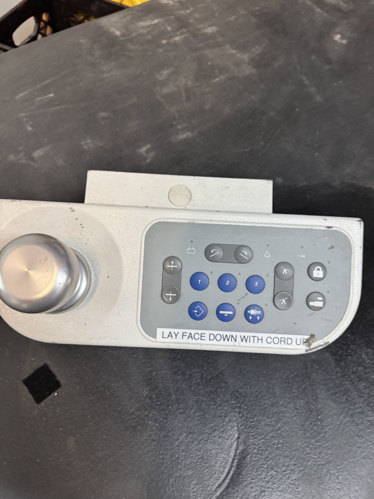 GE Apix CV Imaging table