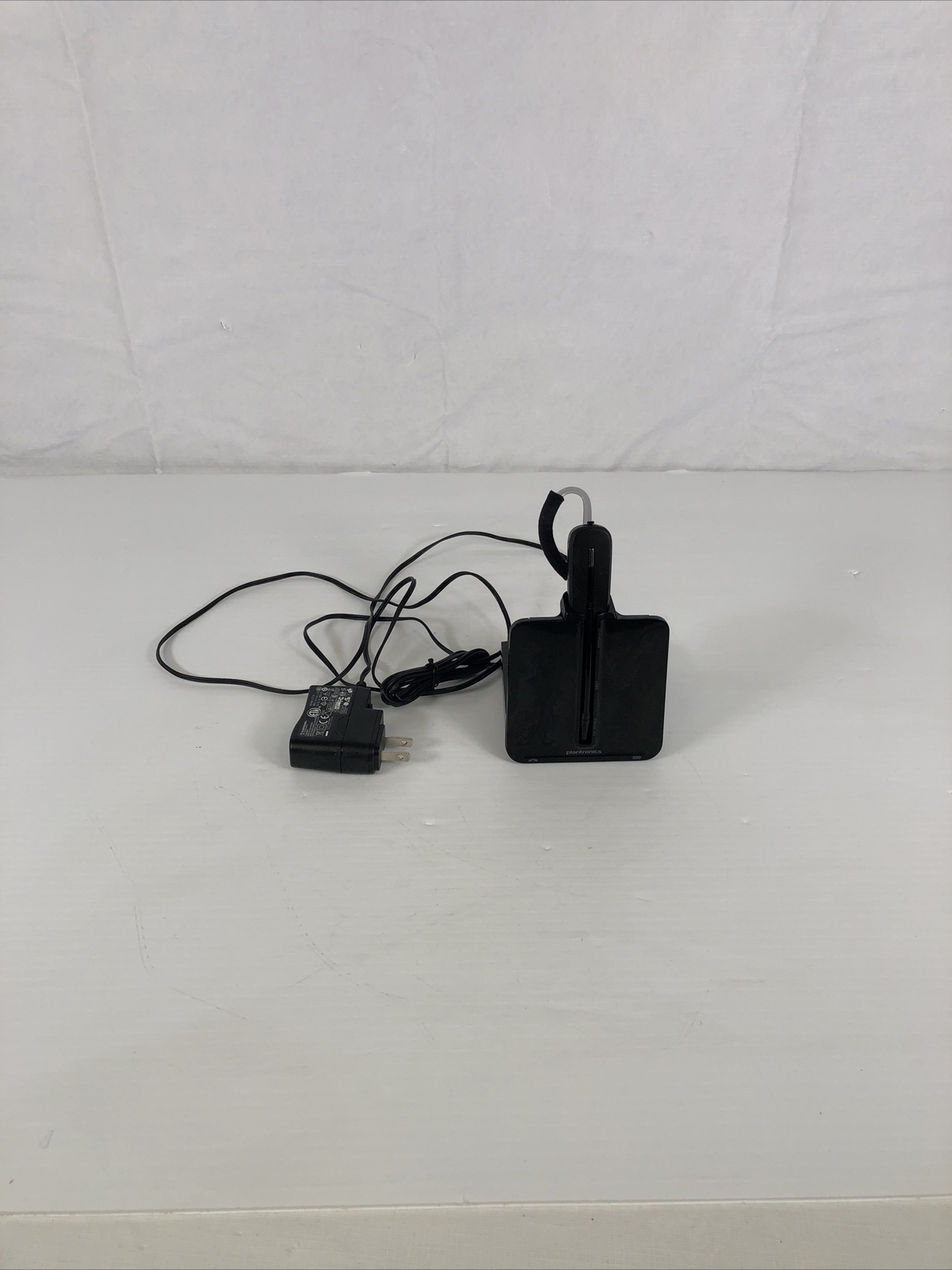 Plantronics WH500 Wireless Monaural Boom Headset w/ Charging Base CO54
