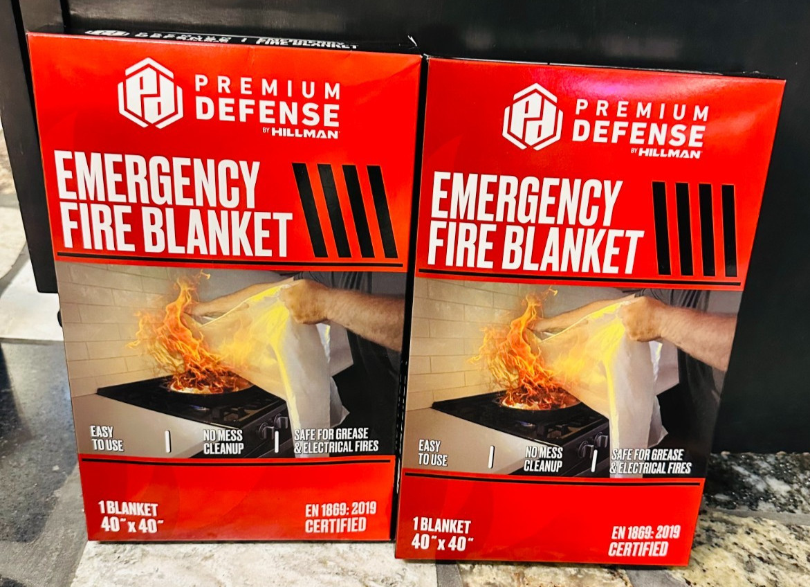 Hillman Multipurpose Commercial/Residential Fire blanket 40-in x 40-in-Lots of 2
