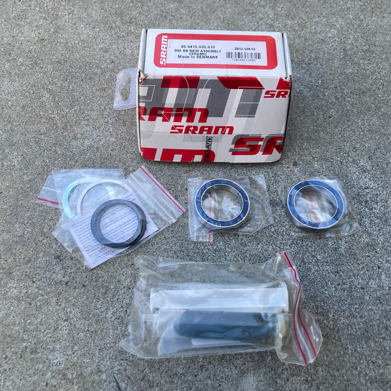 NOS SRAM Truvativ BB30 Bottom Bracket Ceramic Cartridge Bearings Assembly