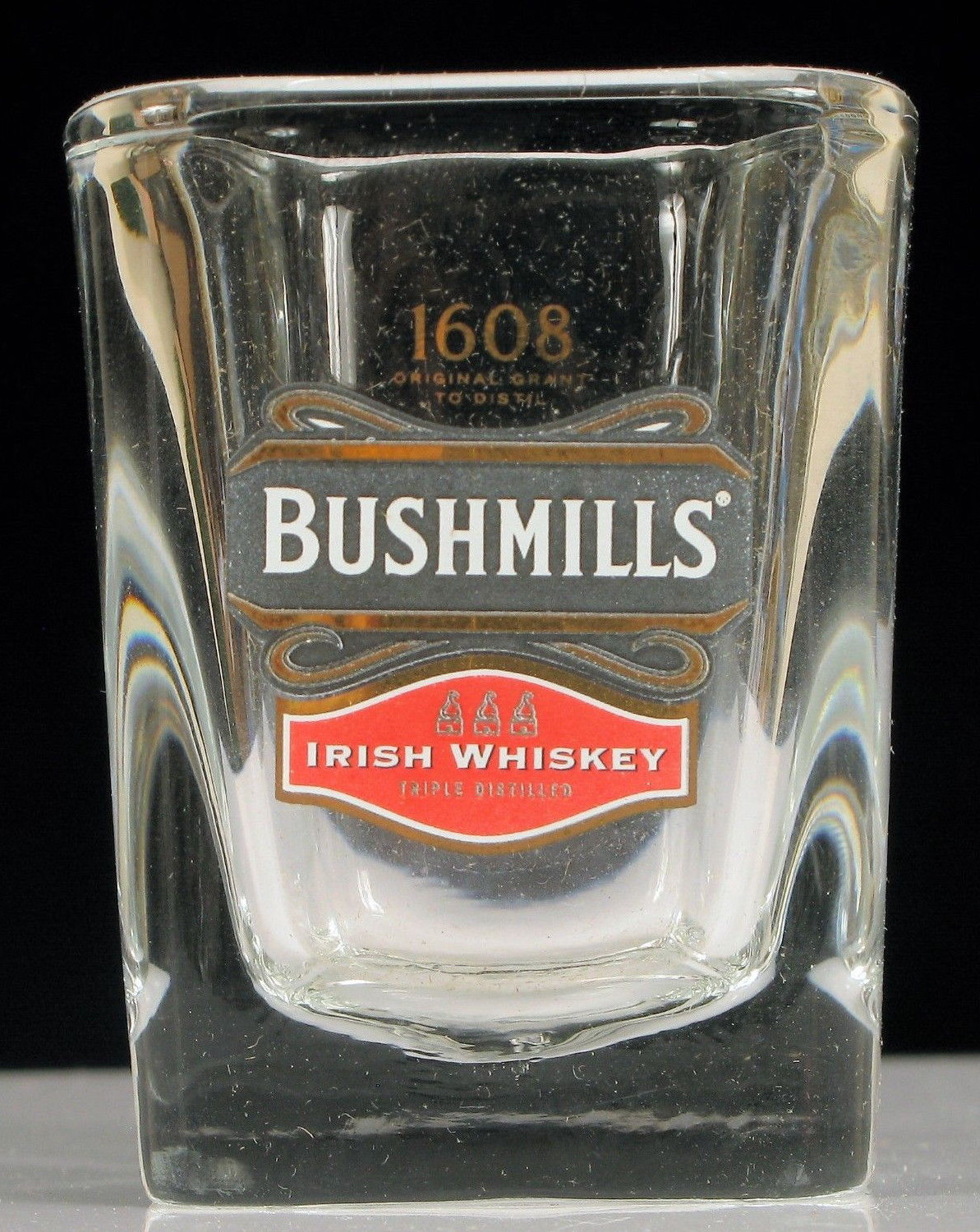 NOS BARWARE BUSHMILLS TRIPLE DISTILLED IRISH WHISKEY SHOT GLASS 1608 1 OZ THICK