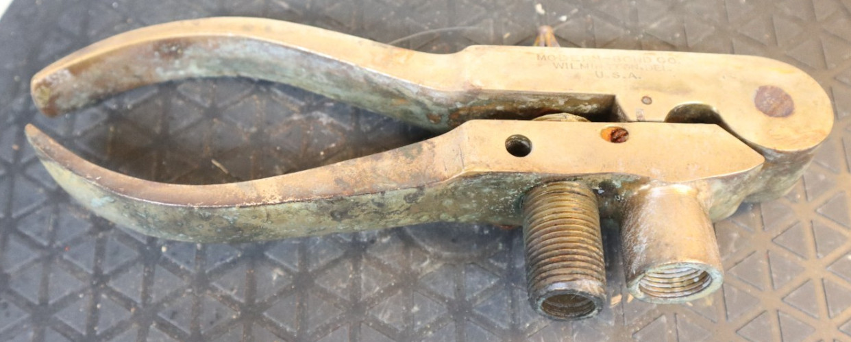 Vintage Modern Bond Company Wilmington Delware U.S.A. Hand Reloading Tool Brass
